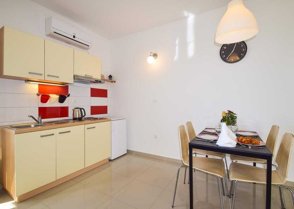 Amadrian Apartments Szybenik Zewnętrze zdjęcie
