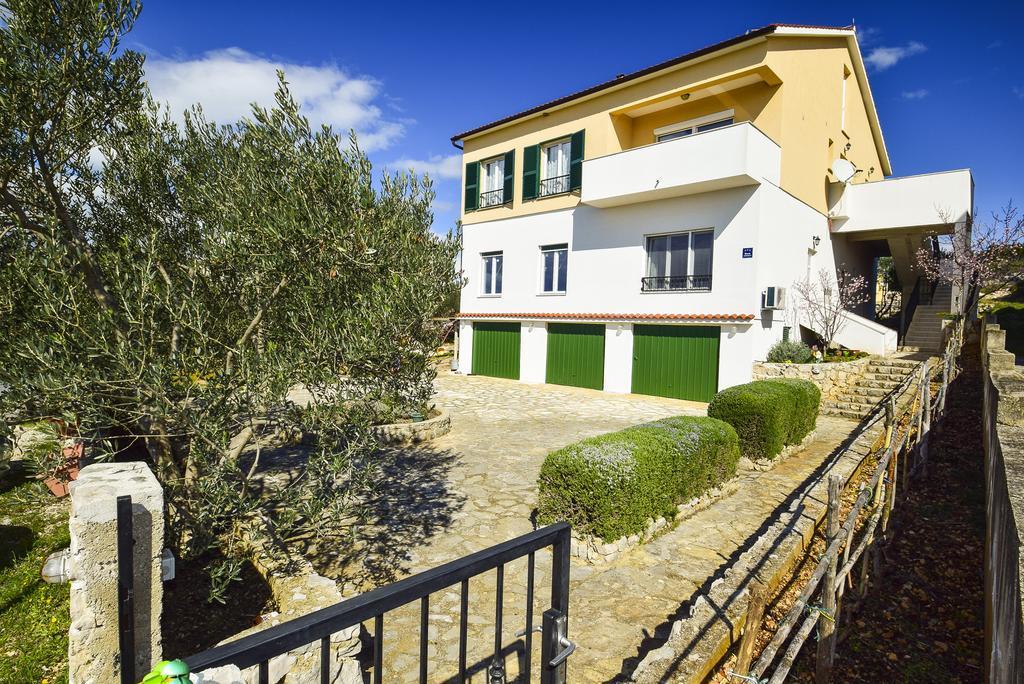 Amadrian Apartments Szybenik Zewnętrze zdjęcie