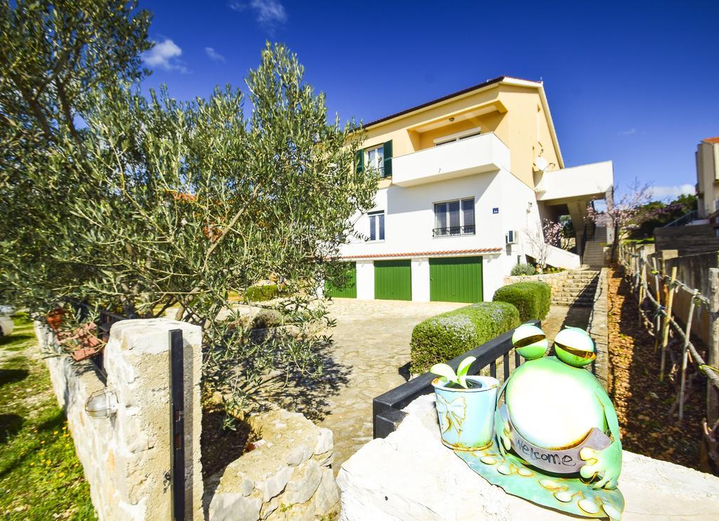 Amadrian Apartments Szybenik Zewnętrze zdjęcie