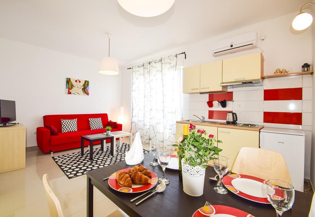 Amadrian Apartments Szybenik Zewnętrze zdjęcie