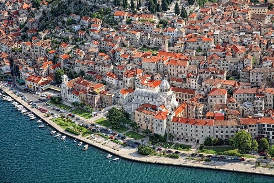 Amadrian Apartments Szybenik Zewnętrze zdjęcie